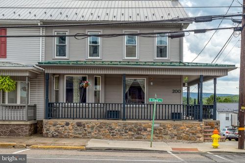 200 E Grand Ave, TOWER CITY, PA, 17980-1124 | Card Image