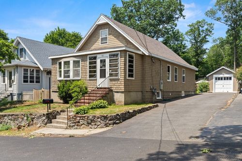 10 Hillside Ave, Saugus, MA, 01906-2919 | Card Image