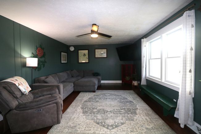 11942 State Highway 54, House other with 4 bedrooms, 4 bathrooms and null parking in Clinton IL | Image 5