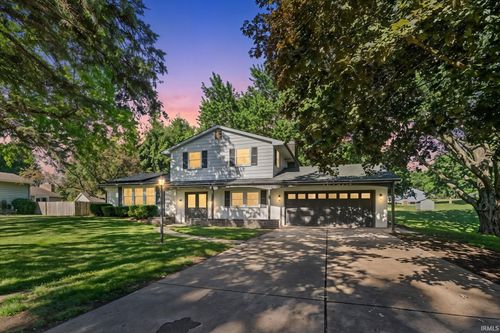 200 Crescent Ave, Kendallville, IN, 46755-1930 | Card Image