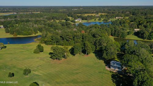 242 Highland Hills Ln, Flora, MS, 39071-9613 | Card Image