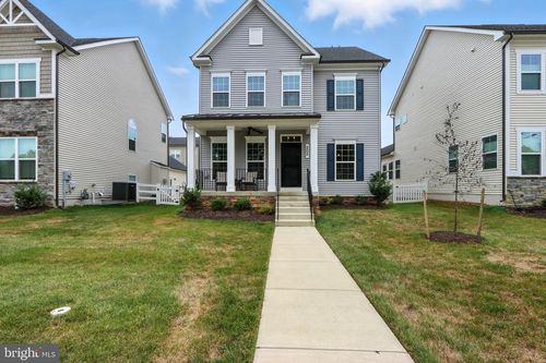 205 Baughmans Ln, FREDERICK, MD, 21702-4359 | Card Image