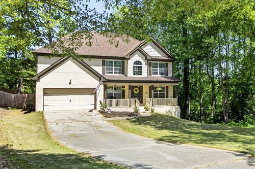 2013 Forsyth Park Ln, Hoschton, GA, 30548-3476 | Card Image