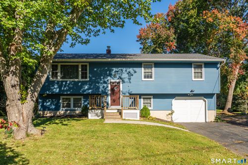 20 E Creek Circle, Guilford, CT, 06437 | Card Image