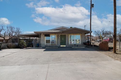 2897 Del Rio Blvd, Eagle Pass, TX, 78852-3633 | Card Image