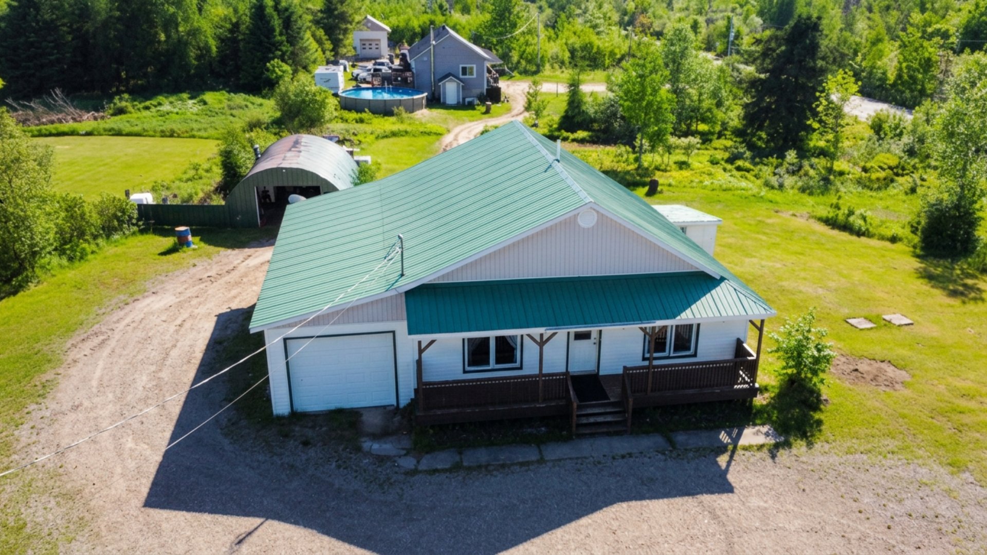 Residential in Lac-des-Écorces