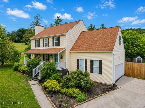 2307 Conners Creek Cir, Knoxville, TN, 37932-1465 | Card Image