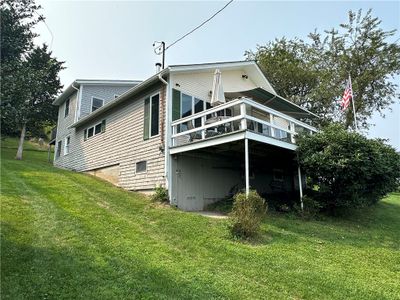 0442 Narragansett Avenue, House other with 2 bedrooms, 1 bathrooms and 2 parking in Portsmouth RI | Image 2