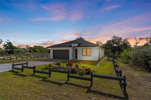 107 Marshall Ave, Lake Placid, FL, 33852-8196 | Card Image