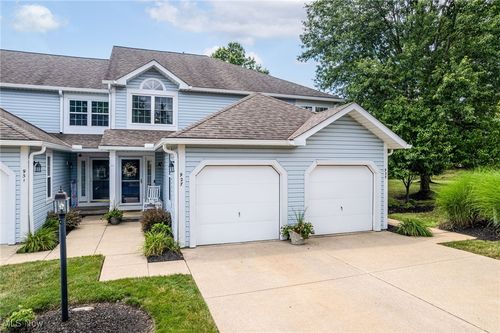 927 Sturbridge Dr, Medina, OH, 44256-3220 | Card Image