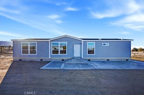12076 Lager Rd, Phelan, CA, 92371 | Card Image