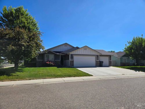 2638 Dogwood Ave, Fruitland, ID, 83619-5056 | Card Image