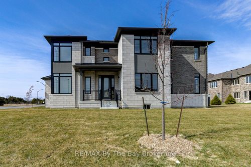 19 Sun Valley Ave, Wasaga Beach, ON, L9Z0N6 | Card Image