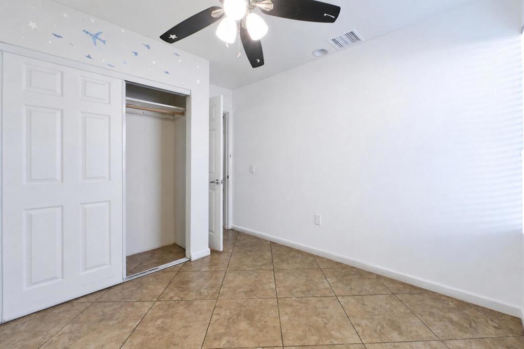 Residential Lease in Coachella 5