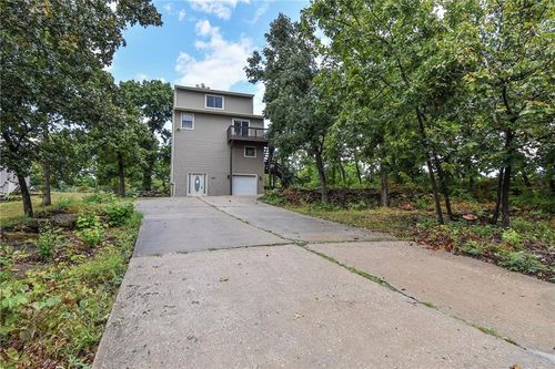 304 E 164th Ter, Belton, MO, 64012-2733 | Card Image