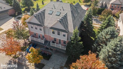 5066 Mesa Dr, Shelby Township, MI, 48316-5738 | Card Image