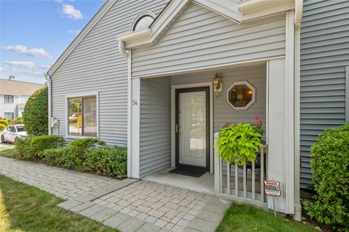 54-54 Tennis Court Ln, Mohegan Lake, NY, 10547-1216 | Card Image