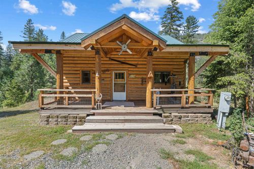 v-3733V Sand Creek Rd, Kettle Falls, WA, 99141-8727 | Card Image