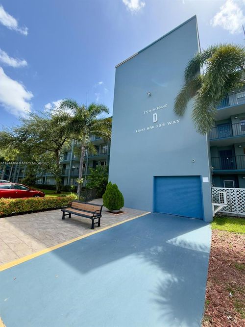apt-206d-1501 Sw 134th Way, Pembroke Pines, FL, 33027-1848 | Card Image