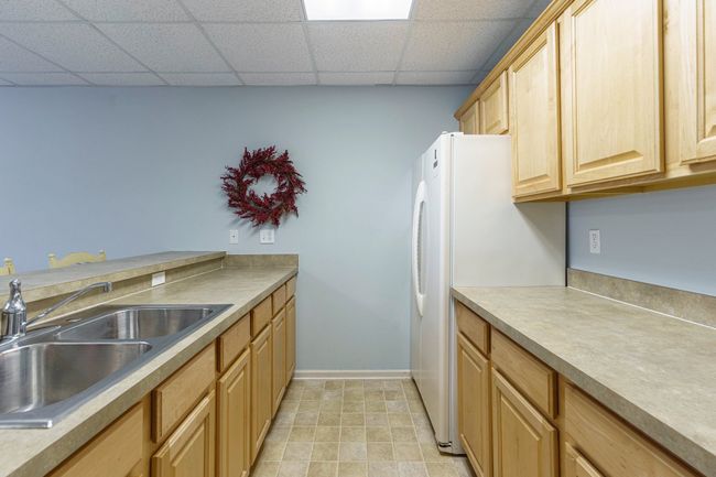 731 E Bluff Ct, Condo with 3 bedrooms, 4 bathrooms and null parking in Rochester Hills MI | Image 43