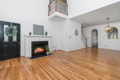 47 Villa View Dr, STAUNTON, VA, 24401-5680 | Card Image