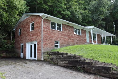 318 Kentucky Ave Se, Norton, VA, 24273-2706 | Card Image