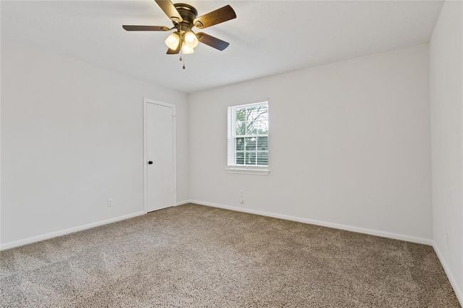 Bedroom 2 upstairs. | Image 36