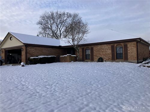 2117 Robinhood Dr, Miamisburg, OH, 45342-2037 | Card Image