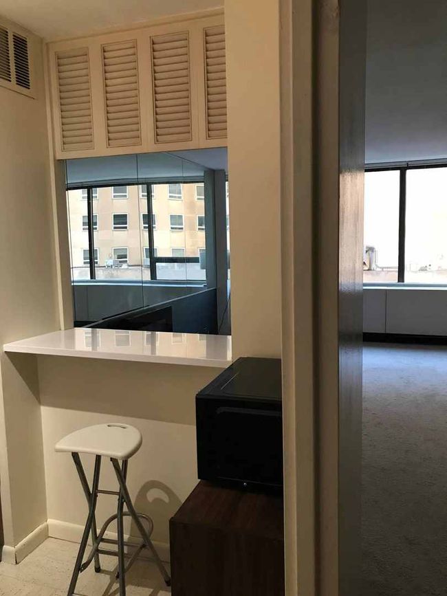 APT-613 - 2800 N Lake Shore Dr, Condo with 1 bedrooms, 1 bathrooms and 1 parking in Chicago IL | Image 26