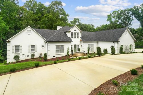 9522 Greyson Heights Dr, Charlotte, NC, 28277-0489 | Card Image