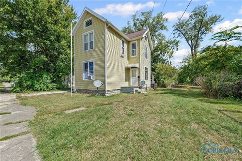 336 Water St, Tiffin, OH, 44883-1647 | Card Image