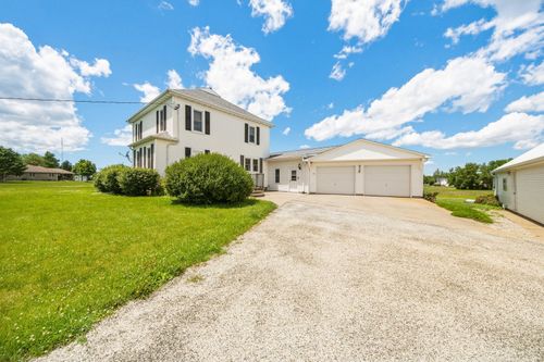 324 W 1st St, Minonk, IL, 61760-1402 | Card Image