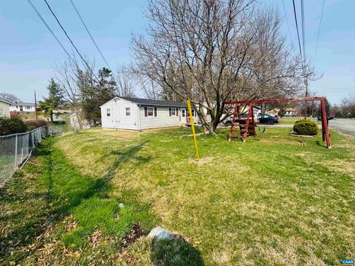 94 Locust St, VERONA, VA, 24482-2606 | Card Image