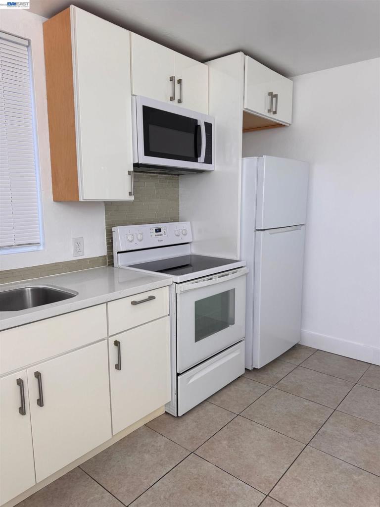 Residential Lease in Oakland 3