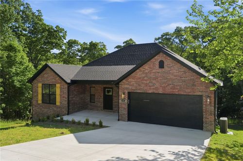 16 Burwell Dr, Bella Vista, AR, 72714-4349 | Card Image