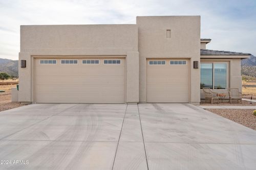 8975 S Mule Pl, Hereford, AZ, 85615-5206 | Card Image