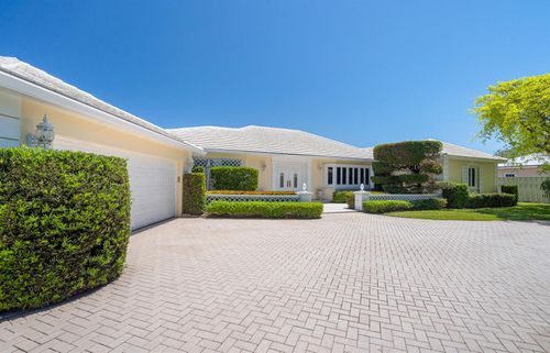 57 Cayuga Rd, Sea Ranch Lakes, FL, 33308-2949 | Card Image