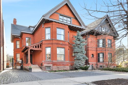 140 Bedford Rd, Toronto, ON, M5R2K2 | Card Image