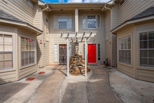 2060 Glencove Drive, Seabrook, TX, 77586 | Card Image