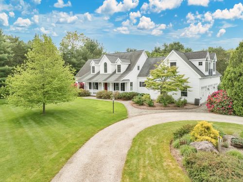 207 Great Pond Rd, Simsbury, CT, 06070-1527 | Card Image