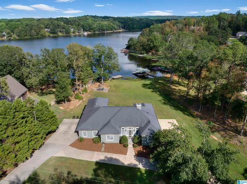 20892 Sharon Dr, Lake View, AL, 35111-1332 | Card Image