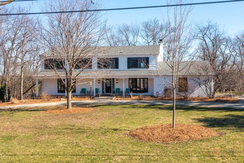 26982 W Lakeview Dr S, Lake Barrington, IL, 60084-2338 | Card Image