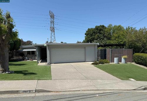1679 Sarah Dr, Pinole, CA, 94564-2218 | Card Image