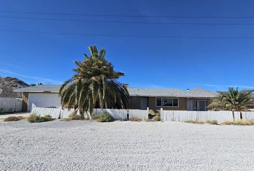 13759 Cedar St, Trona, CA, 93562-2328 | Card Image