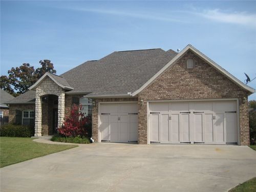 3909 Sw Sycamore St, Bentonville, AR, 72713-7581 | Card Image