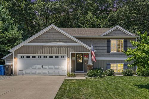 2662 Jolly Roger Dr, Wayland, MI, 49348-9471 | Card Image