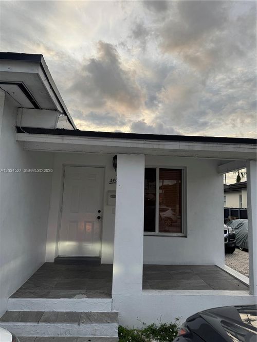 540-540 Beacom Blvd, Miami, FL, 33135-2930 | Card Image