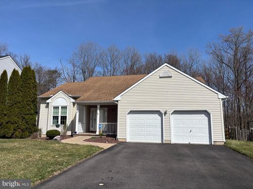 229 E Flagstone Dr, NEWARK, DE, 19702-3645 | Card Image