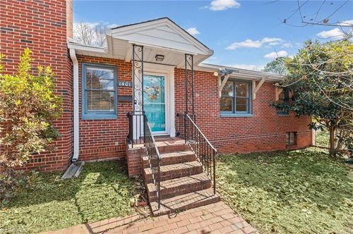 1401 Drumcliffe Rd, Winston-Salem, NC, 27103-4727 | Card Image