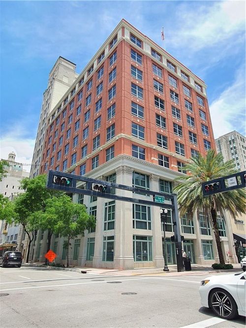 apt-604-111 E Flagler St, Miami, FL, 33131-1108 | Card Image